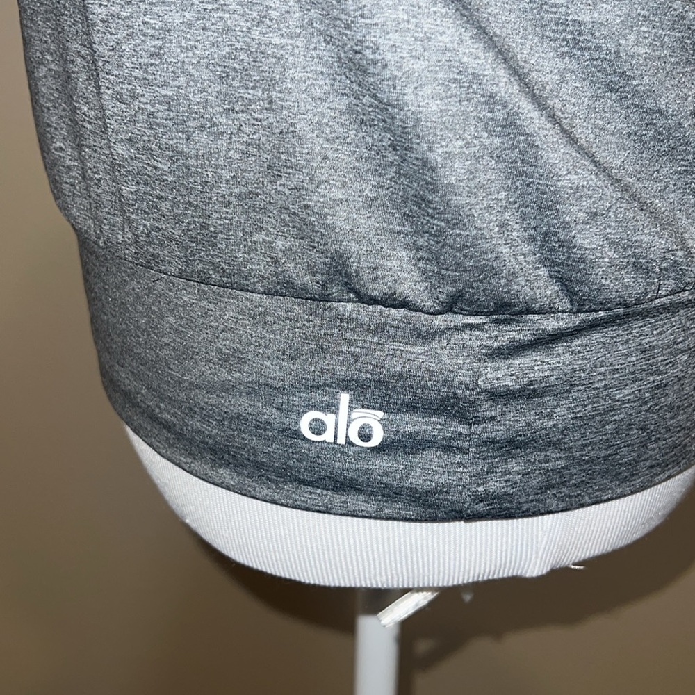 Alo Tank - Picture 4 of 4